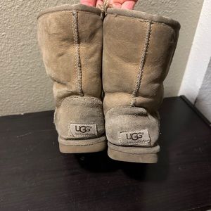 Uggs classic boots